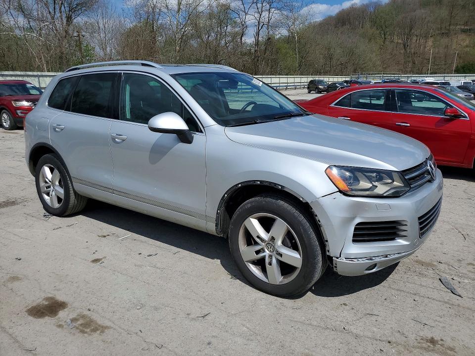 2013 Volkswagen Touareg VIN WVGEF9BP5DD006647 COPART salvage auction — SIDE, PA - CERTIFICATE OF SALVAGE, sold $1,150 on 2026-07-02 (photo 4)