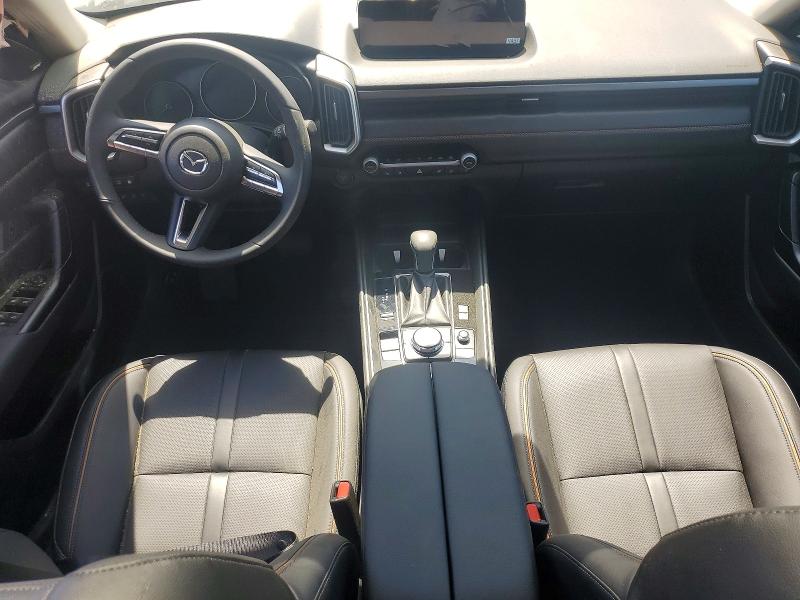 2026 Mazda Cx-50 VIN 7MMVAADW2TN157401 COPART salvage auction — SIDE, Salvage Title, sold $10,900 on 2026-07-30 (photo 8)