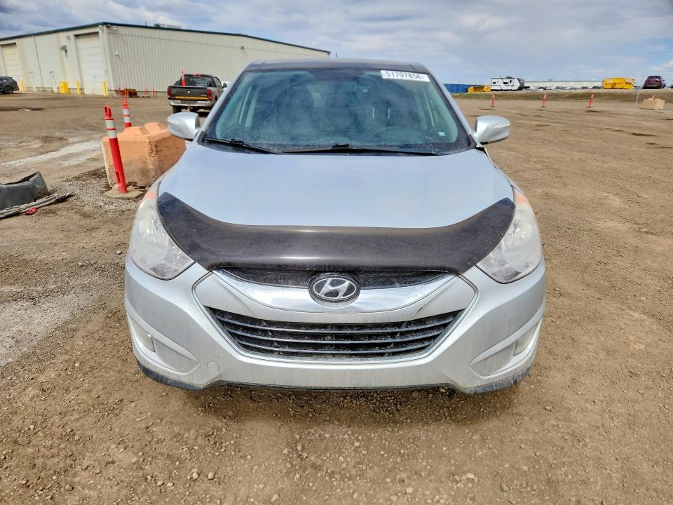 2011 Hyundai Tucson VIN KM8JUCAC0BU275328 COPART salvage auction — REAR END, AB - BOS - SALVAGE, sold $275 on 2026-07-28 (photo 5)