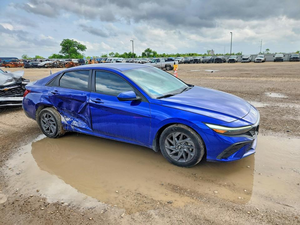 2024 Hyundai Elantra VIN KMHLM4DG8RU679355 COPART salvage auction — SIDE, Tx - Certificate Of Title, sold $5,700 on 2026-07-08 (photo 4)