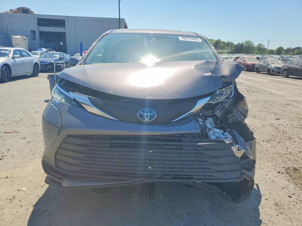 2021 Toyota Sienna VIN 5TDBSKFC6MS019865 COPART salvage auction — FRONT END, Salvage Title, sold $275 on 2026-07-29 (photo 5)