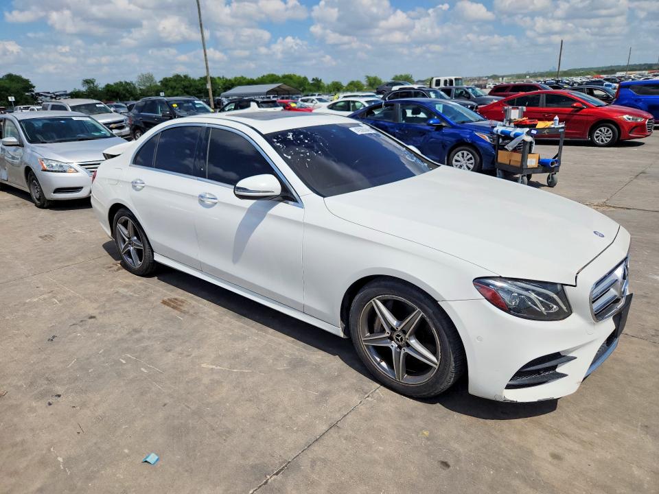 2017 Mercedes-benz E-class VIN WDDZF4KB7HA036193 COPART salvage auction — REAR END, Ok - Certificate Of Title (P), sold $8,200 on 2026-07-16 (photo 4)