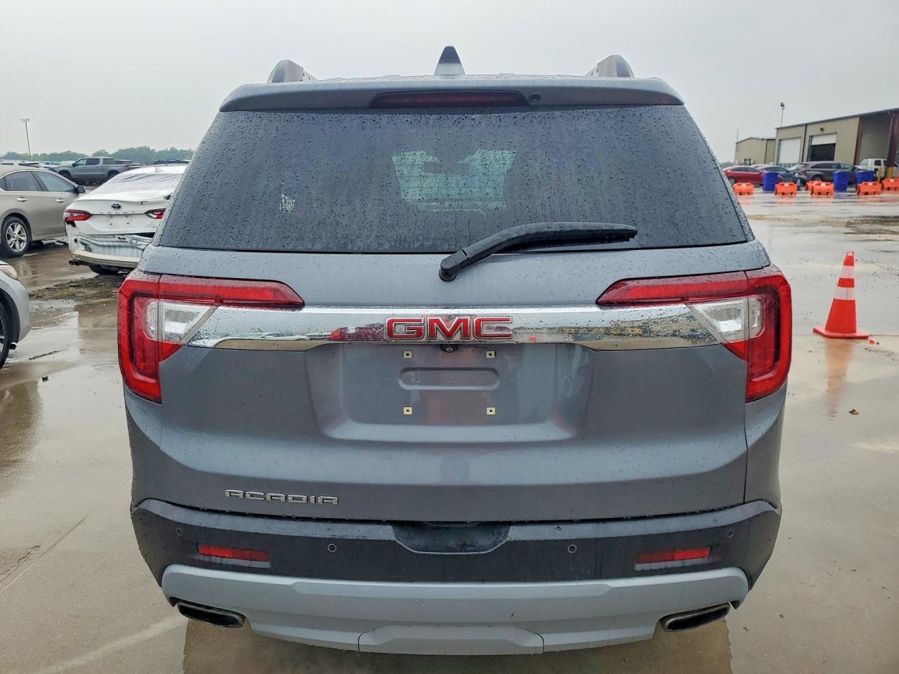2020 GMC Acadia VIN 1GKKNKLS5LZ127320 COPART salvage auction — Side, TX - SALVAGE VEHICLE TITLE, sold $4,550 on 2026-07-09 (photo 6)