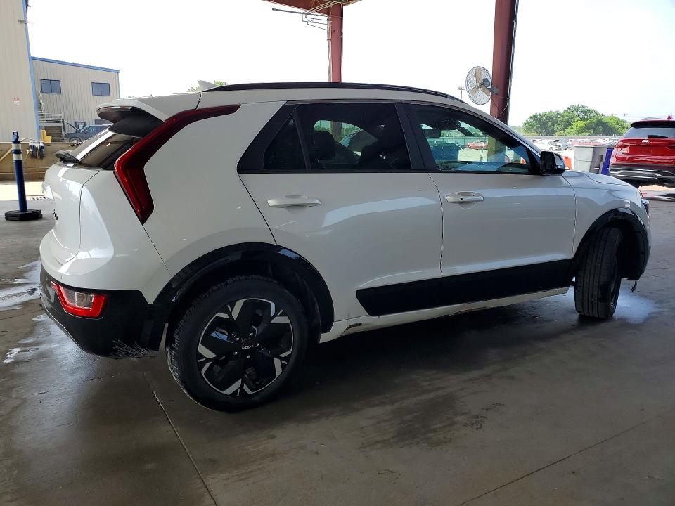 2024 Kia Niro VIN KNDCR3L16R5109202 COPART salvage auction — MINOR DENT/SCRATCHES, Fl - Certificate Of Destruction, sold $10,400 on 2026-07-06 (photo 3)