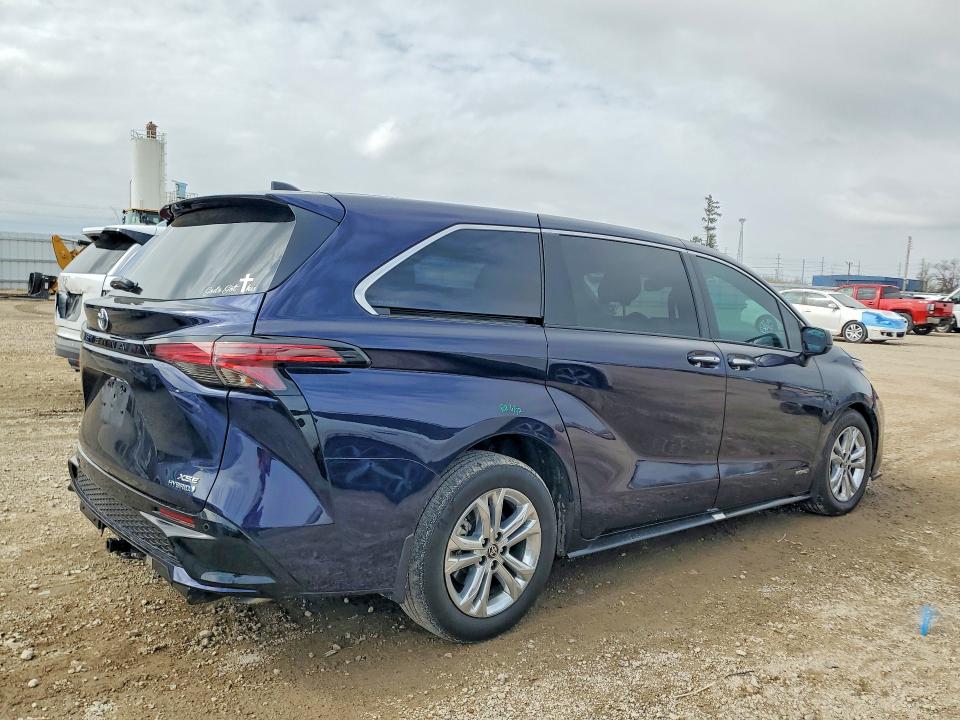 2021 Toyota Sienna VIN 5TDXSKFC9MS005318 COPART salvage auction — FRONT END, Ia - Cert Of Title-Salvage Title, sold $1,550 on 2026-07-29 (photo 3)