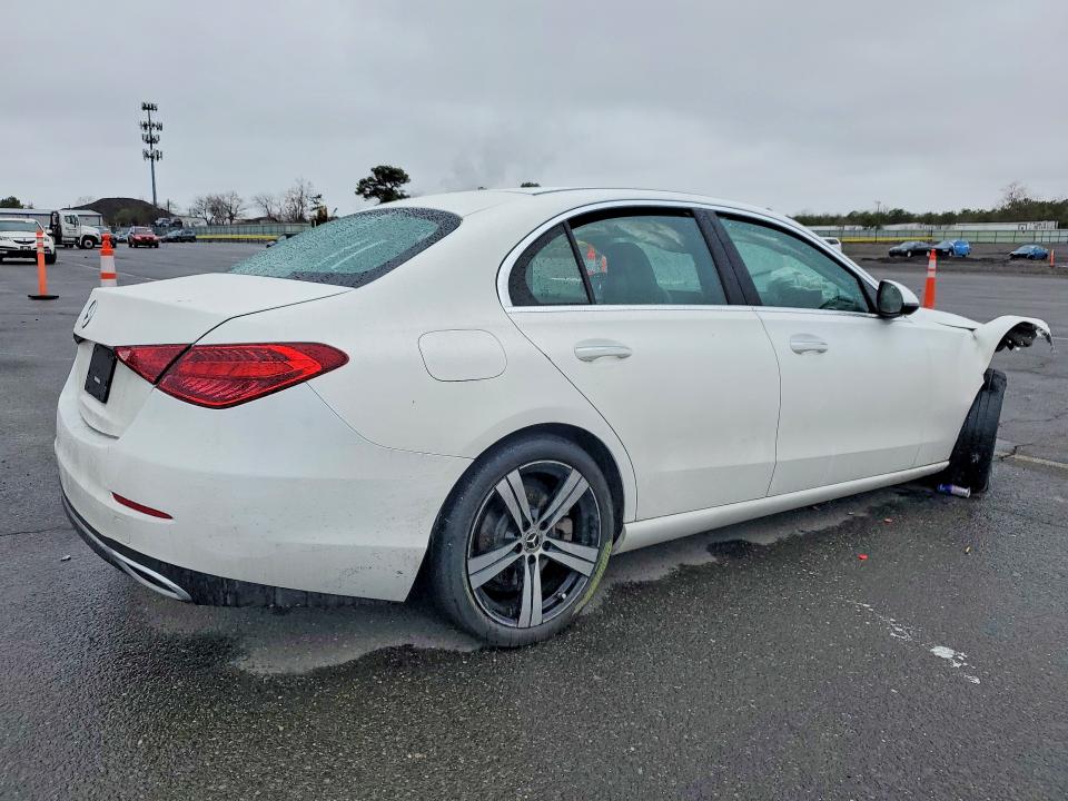 2022 Mercedes-benz C-klasse VIN W1KAF4GBXNR008102 COPART salvage auction — FRONT END, Salvage Title, sold $8,100 on 2026-07-15 (photo 3)