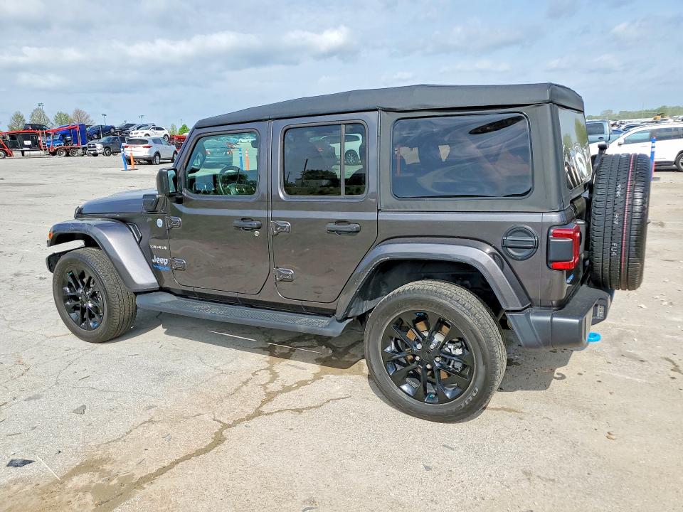 2022 Jeep Wrangler unlimited VIN 1C4JJXP6XNW276002 COPART salvage auction — MINOR DENT/SCRATCHES, MO - CERTIFICATE OF TITLE, sold $20,000 on 2026-07-16 (photo 2)