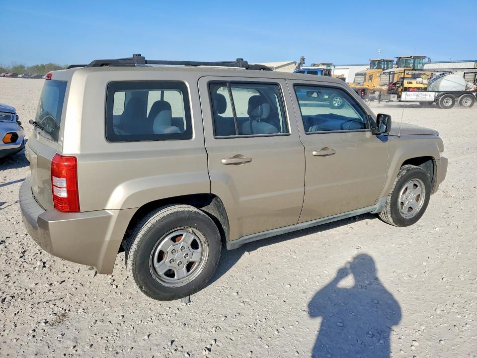 2010 Jeep Liberty (patriot) VIN 1J4NT2GB8AD557971 COPART salvage auction — FRONT END, Tn - Salvage Certificate, sold $550 on 2026-07-02 (photo 3)