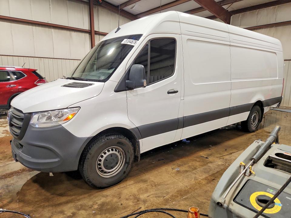 2024 Mercedes-benz Sprinter VIN W1Y4KDHYXRP727093 COPART salvage auction — REAR END, Pa - Certificate Of Salvage, sold $15,100 on 2026-07-07 (photo 1)