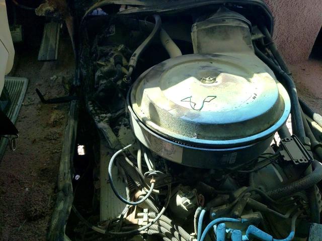 1992 Winnebago VIN 1GBJP37N0M3313013 COPART salvage auction — ENGINE BURN, MA - CERT OF TITLE-RECONSTRCTD COLL, sold $5 on 2026-07-29 (photo 9)