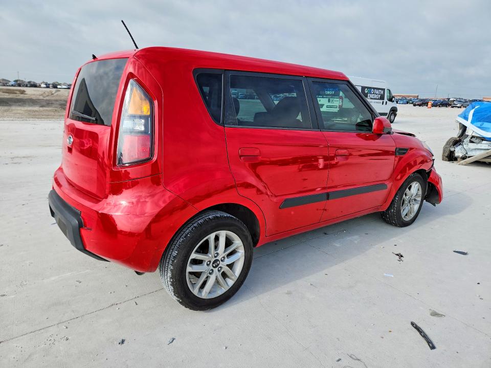 2010 Kia Soul VIN KNDJT2A26A7069758 COPART salvage auction — FRONT END, Tx - Salvage Vehicle Title, sold $275 on 2026-07-24 (photo 3)