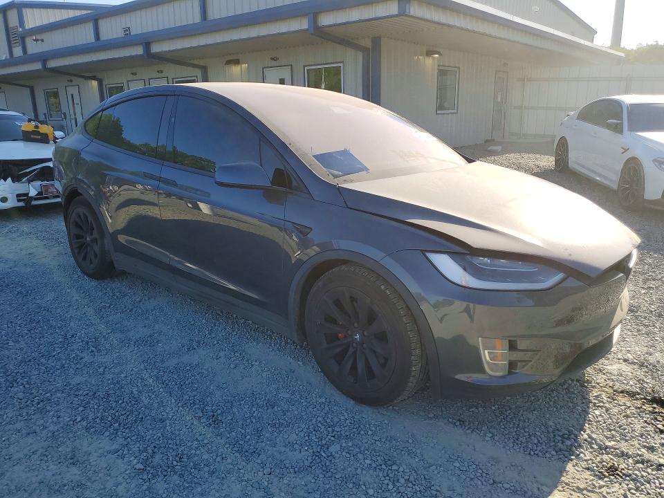 2018 Tesla Model x VIN 5YJXCBE42JF137392 COPART salvage auction — REAR END, NC - SALVAGE CERTIFICATE OF TITLE, sold $175 on 2026-07-30 (photo 4)