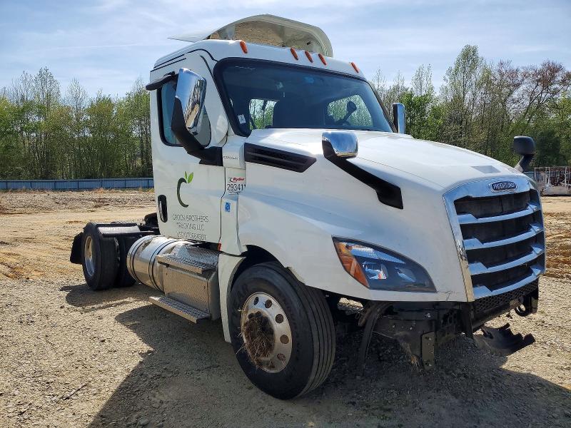 2021 Freightliner Cascadia 126 VIN 3AKBHKDV4MSMG6059 — COPART salvage auction photo