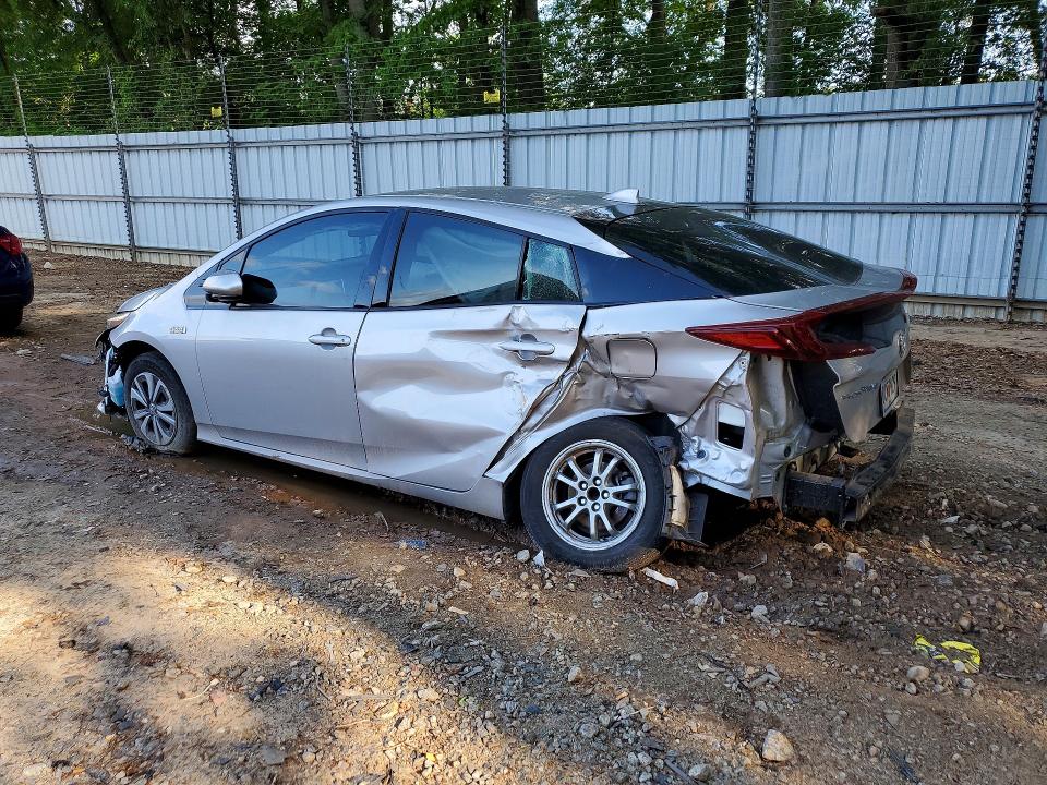 2017 Toyota Prius VIN JTDKARFP1H3002090 COPART salvage auction — REAR END, Ga - Cert Of Title-Salvage, sold $3,200 on 2026-07-24 (photo 2)