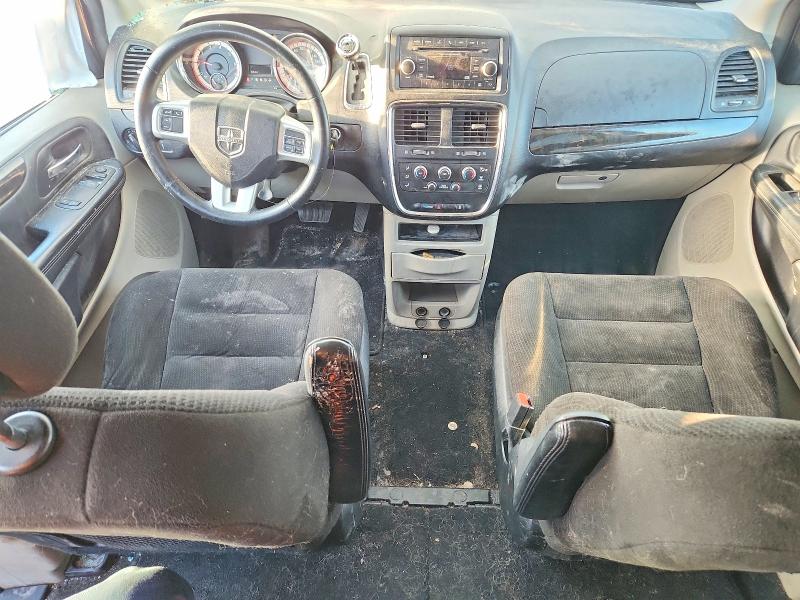 2017 Dodge Caravan VIN 2C4RDGBG2HR702188 COPART salvage auction — SIDE, Salvage Title, sold $875 on 2026-08-04 (photo 8)