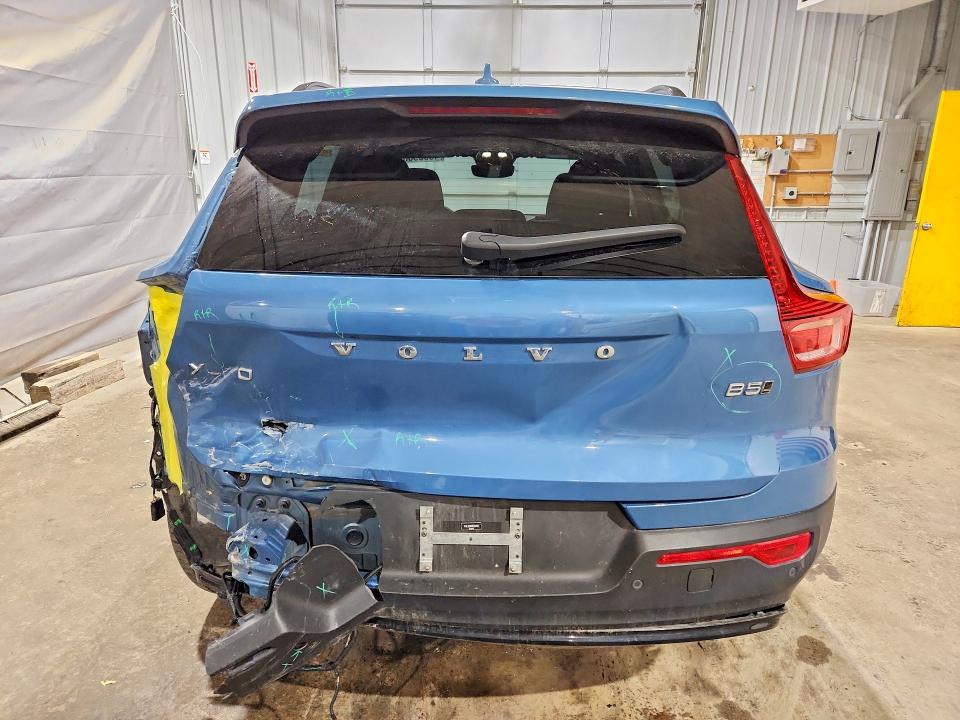 2024 Volvo Xc40 VIN YV4L12UK4R2331163 COPART salvage auction — REAR END, Nh - Cert Of Title-Salvage, sold $4,000 on 2026-07-14 (photo 6)