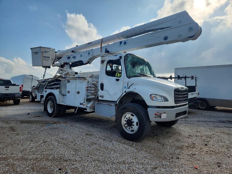2025 Freightliner M2 106 VIN 1FVDCXFC5SHVY2804 COPART salvage auction — SIDE, TX - SALVAGE VEHICLE TITLE, sold $16,400 on 2026-07-09 (photo 1)
