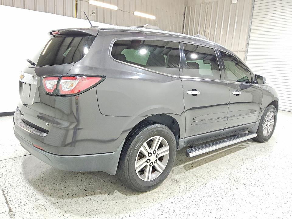 2017 Chevrolet Traverse VIN 1GNKRHKD3HJ120353 COPART salvage auction — MINOR DENT/SCRATCHES, FL - CERTIFICATE OF TITLE, sold $1,500 on 2026-07-09 (photo 3)
