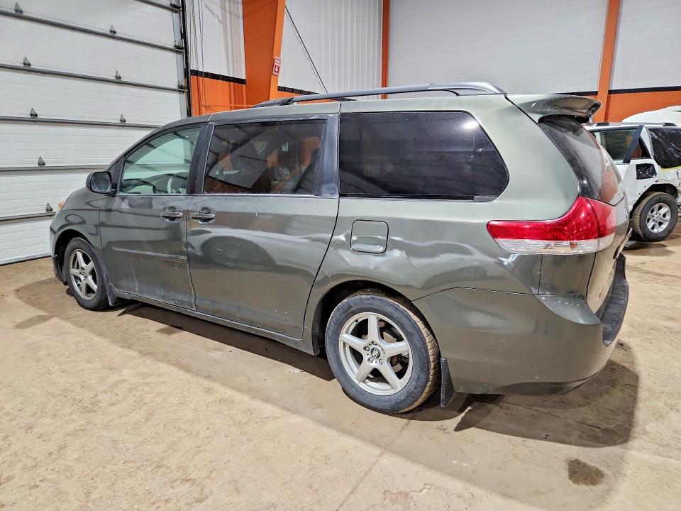 2013 Toyota Sienna VIN 5TDKK3DC2DS283125 COPART salvage auction — HAIL, Salvage Title, sold $4,400 on 2026-08-04 (photo 2)