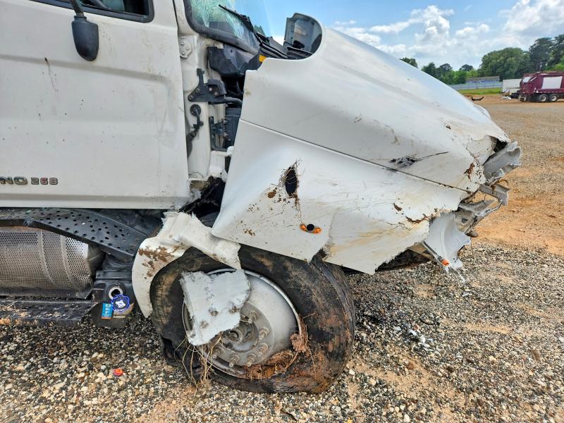 2017 Hino 258/268 VIN 5PVNE8JV5H4S55246 COPART salvage auction — FRONT END, TX - SALVAGE VEHICLE TITLE, sold $30 on 2026-07-29 (photo 9)