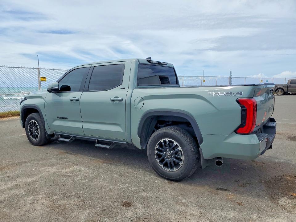 2025 Toyota Tundra VIN 5TFLA5DB6SX247150 COPART salvage auction — SIDE, Hi - Certificate Of Salvage, sold $11,300 on 2026-07-27 (photo 2)