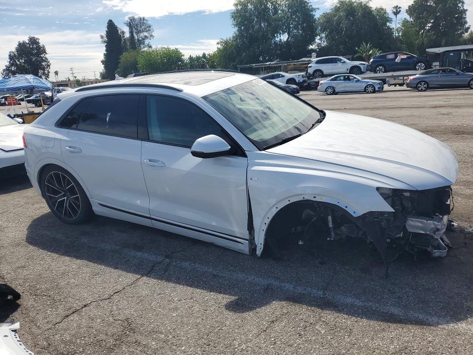 2023 Audi Q8 VIN WA1EVBF15PD013326 COPART salvage auction — FRONT END, Salvage Title, sold $16,100 on 2026-07-21 (photo 4)