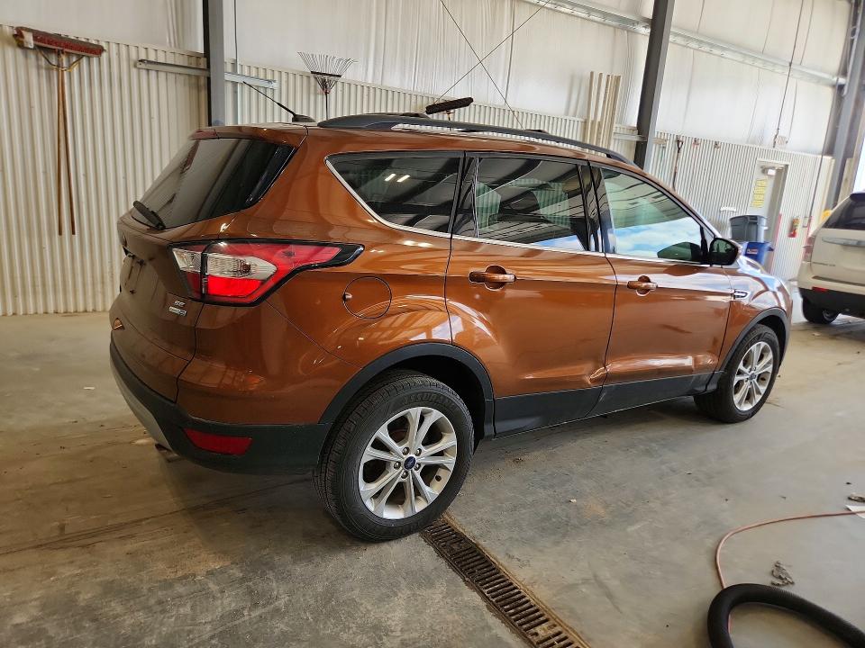 2017 Ford Escape VIN 1FMCU9GD7HUE58780 COPART salvage auction — MINOR DENT/SCRATCHES, Ne - Cert Of Title-Salvage, sold $1,700 on 2026-07-04 (photo 3)