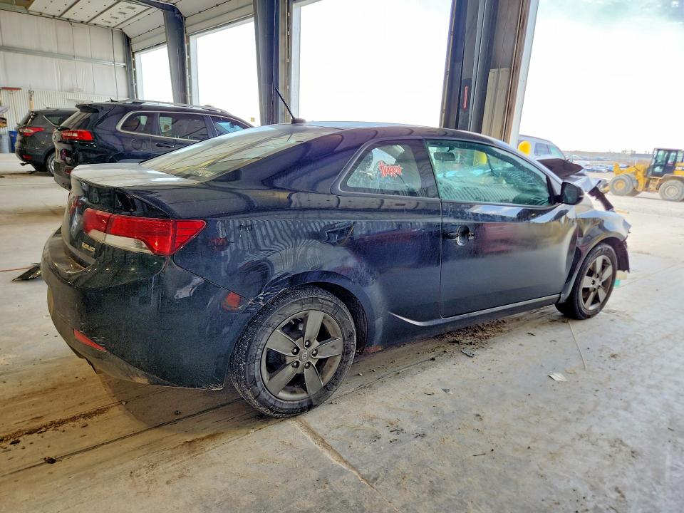 2011 Kia Forte VIN KNAFU6A20B5352757 COPART salvage auction — FRONT END, Ne - Certificate Of Title, sold $550 on 2026-07-07 (photo 3)