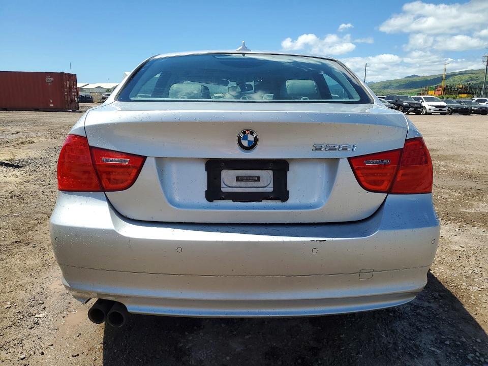 2011 BMW 3er VIN WBAPH7C51BE852223 COPART salvage auction — NORMAL WEAR, Hi - Cert Of Title-Repossession, sold $850 on 2026-07-20 (photo 6)