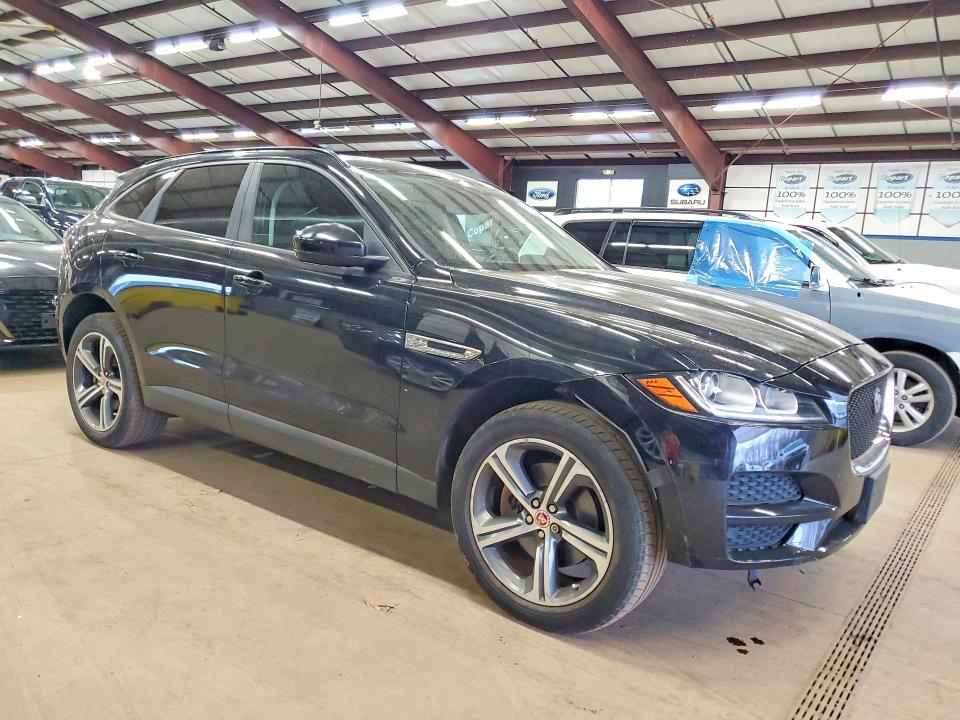 2017 Jaguar F-pace VIN SADCJ2BVXHA880147 COPART salvage auction — MINOR DENT/SCRATCHES, Ca - Certificate Of Title, sold $7,900 on 2026-07-24 (photo 4)