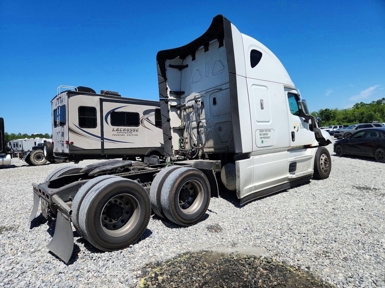 2023 Freightliner Cascadia VIN 3AKJHHDV2PSUF8481 COPART salvage auction — Front End, GA - CERT OF TITLE-SALVAGE, sold $22,000 on 2026-07-09 (photo 4)