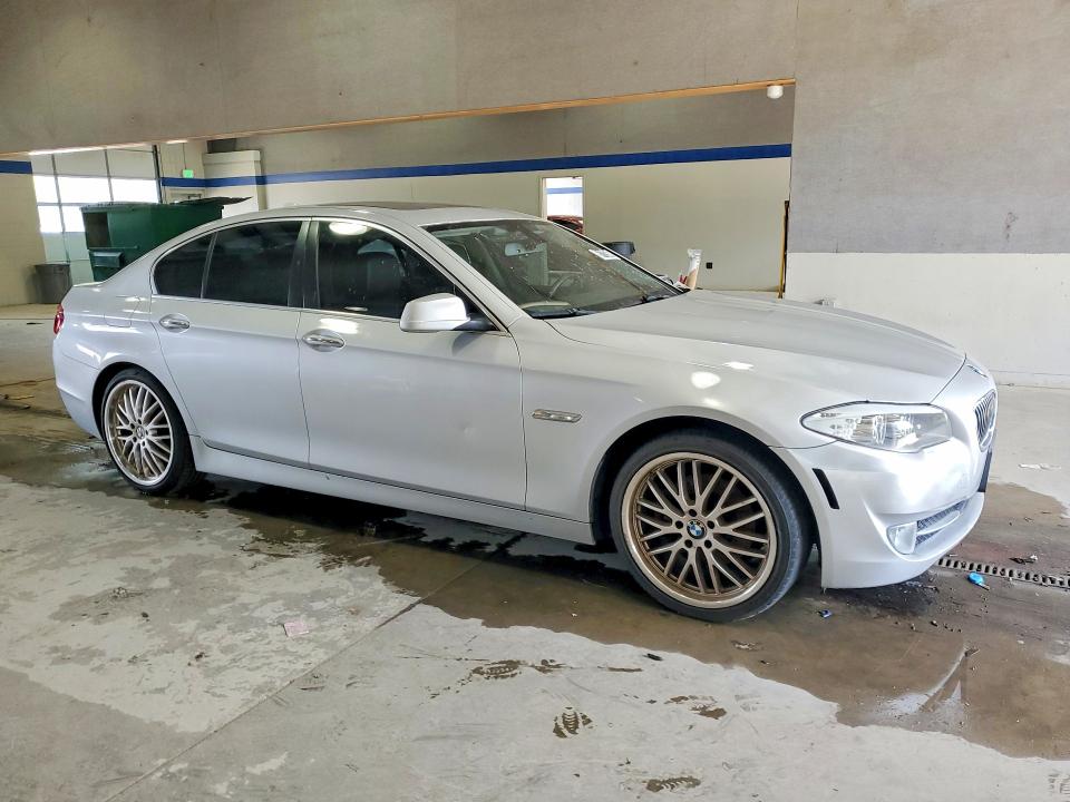 2013 BMW 5er VIN WBAXH5C55DD108413 COPART salvage auction — MECHANICAL, MI - CERTIFICATE OF TITLE, sold $550 on 2026-07-02 (photo 4)