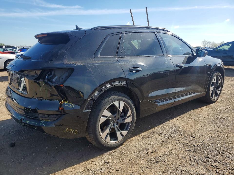 2021 Audi E-tron VIN WA1AAAGE6MB024011 COPART salvage auction — SIDE, Il - Salvage Certificate, sold $13,400 on 2026-07-14 (photo 3)