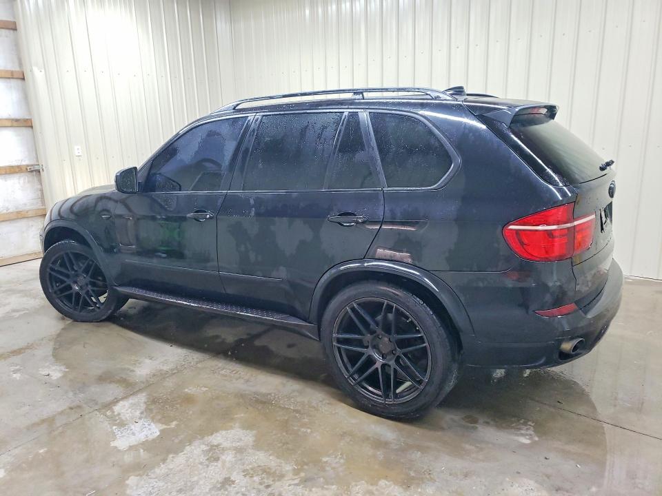 2013 BMW X5 VIN 5UXZV4C5XD0B05823 COPART salvage auction — VANDALISM, TN, sold $575 on 2026-07-23 (photo 2)