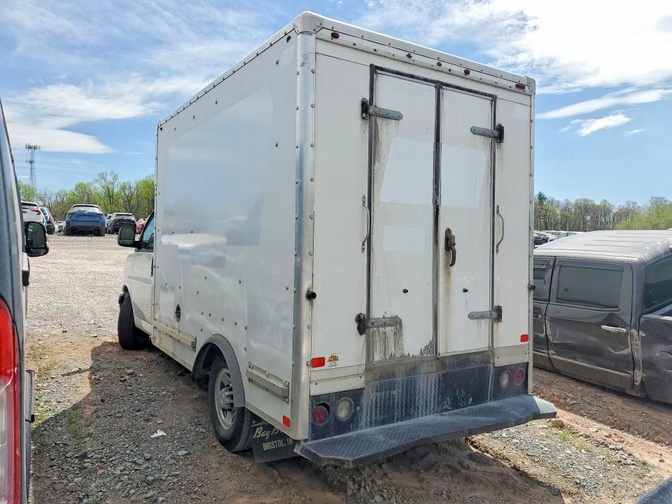 2015 Chevrolet Express VIN 1GB0G2CG9F1277527 COPART salvage auction — MINOR DENT/SCRATCHES, PA - CERT OF TITLE, sold $4,500 on 2026-07-08 (photo 2)