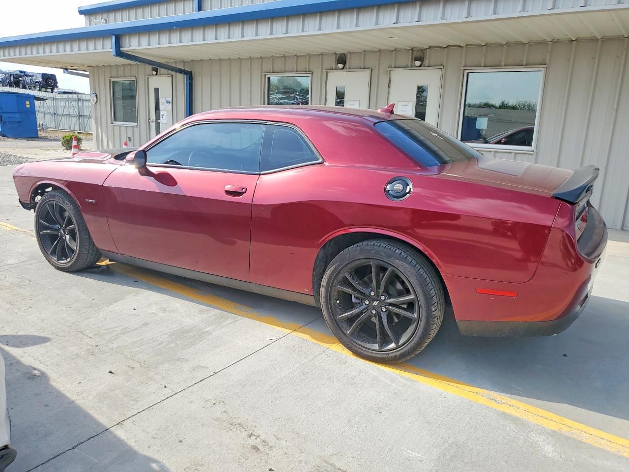2018 Dodge Challenger VIN 2C3CDZBT5JH199819 COPART salvage auction — Front End, KY - CERT OF TITLE-SALVAGE, sold $8,900 on 2026-06-25 (photo 2)