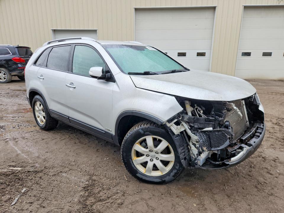 2013 Kia Sorento VIN 5XYKTDA27DG390716 COPART salvage auction — FRONT END, Nh - Cert Of Title-Salvage, sold $550 on 2026-07-13 (photo 4)