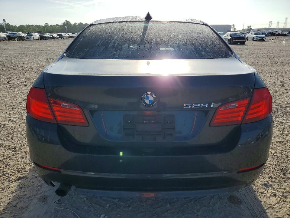 2012 BMW 5er VIN WBAXH5C5XCDW11689 COPART salvage auction — SIDE, Tx - Salvage Vehicle Title, sold $225 on 2026-07-21 (photo 6)