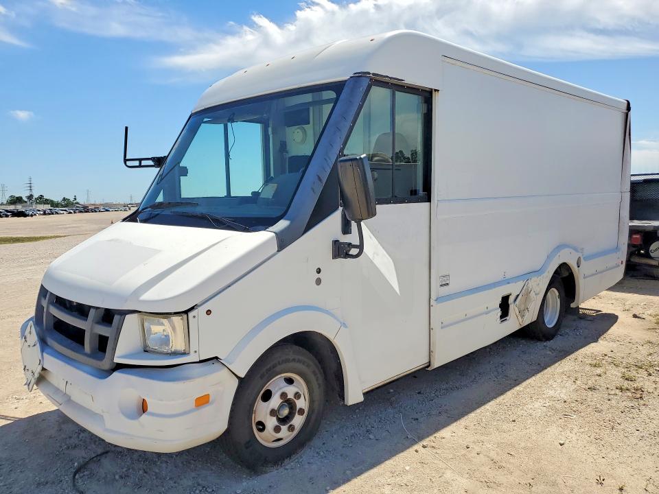 2015 Isuzu Npr VIN JALB4T175F7W00506 COPART salvage auction — MINOR DENT/SCRATCHES, TX - CERTIFICATE OF TITLE (P), sold $900 on 2026-07-28 (photo 1)