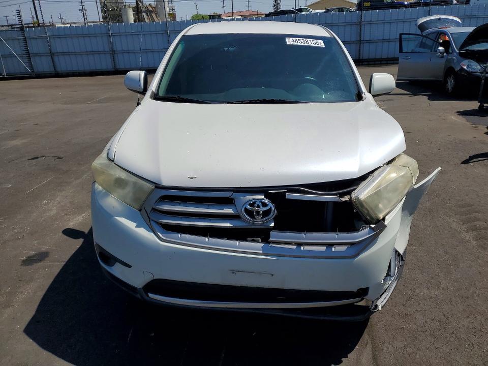 2011 Toyota Highlander VIN 5TDZA3EH9BS012913 COPART salvage auction — FRONT END, CA - SALVAGE CERTIFICATE, sold $2,150 on 2026-07-15 (photo 5)
