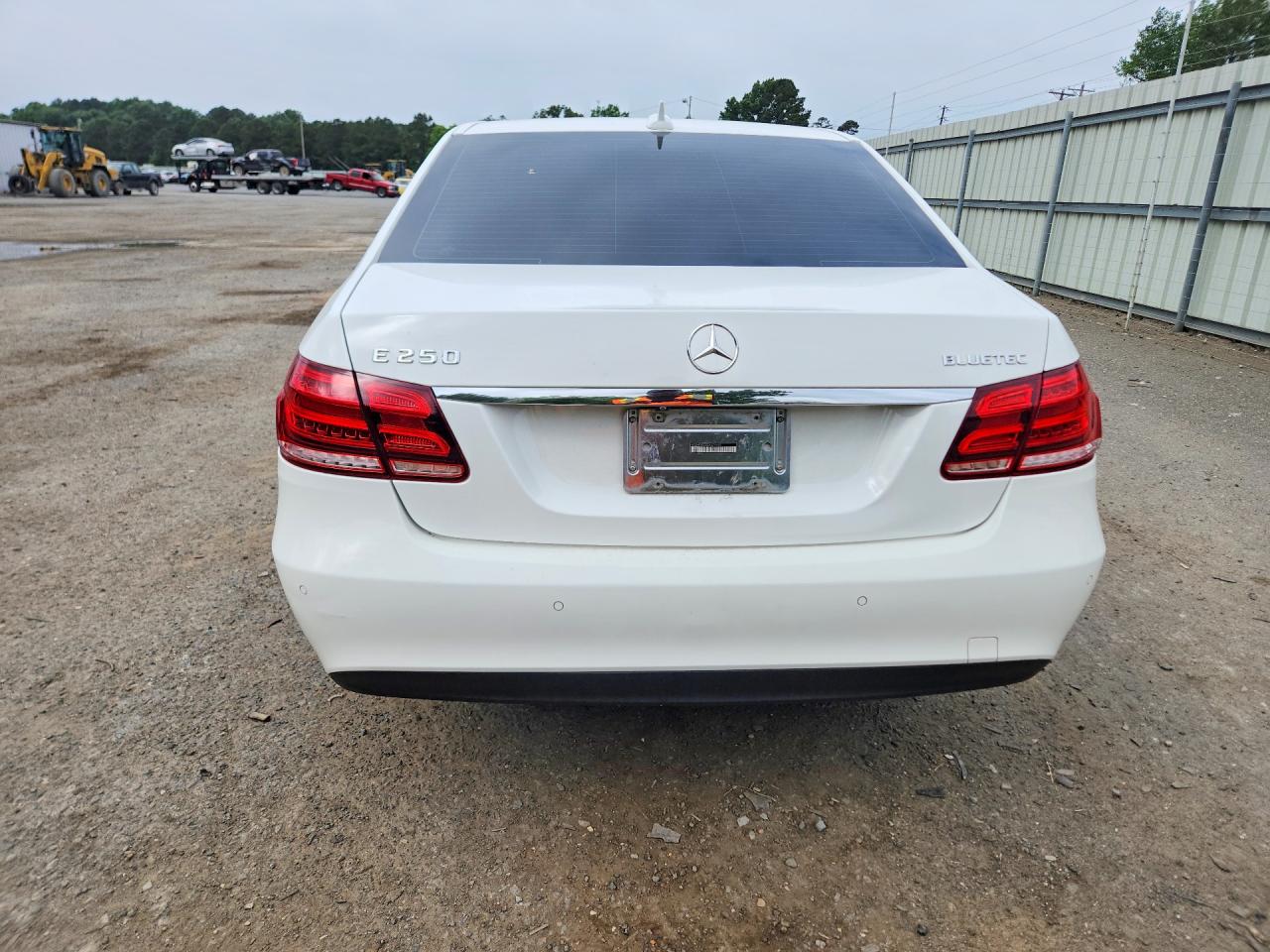 2014 Mercedes-Benz E-Class VIN WDDHF0EB5EA874489 COPART salvage auction — Minor Dent/Scratches, LA - CERTIFICATE OF TITLE (P), sold $3,450 on 2026-07-09 (photo 6)