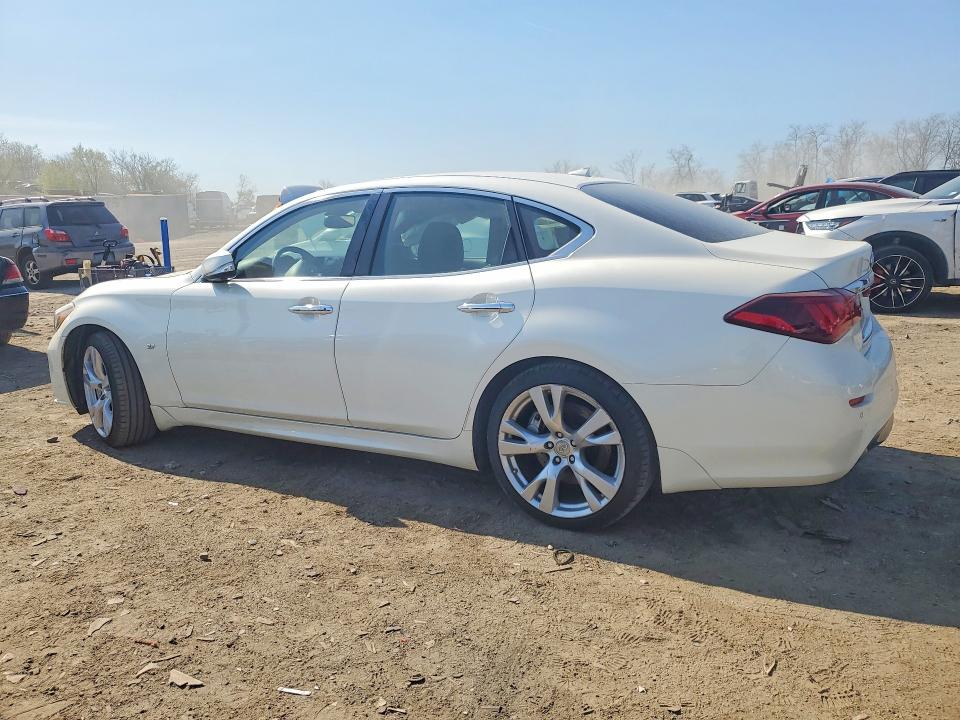 2017 Infiniti Q70 VIN JN1BY1AP4HM740824 COPART salvage auction — SIDE, Md - Cert Of Salvage > 75% Damage, sold $1,500 on 2026-07-23 (photo 2)