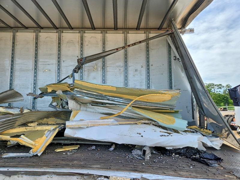 2019 Vanguard trailer 53'trailer VIN 1UYVS2533K3536412 COPART salvage auction — REAR END, AL - CERT OF TITLE-SALVAGE TITLE, sold $300 on 2026-07-09 (photo 9)