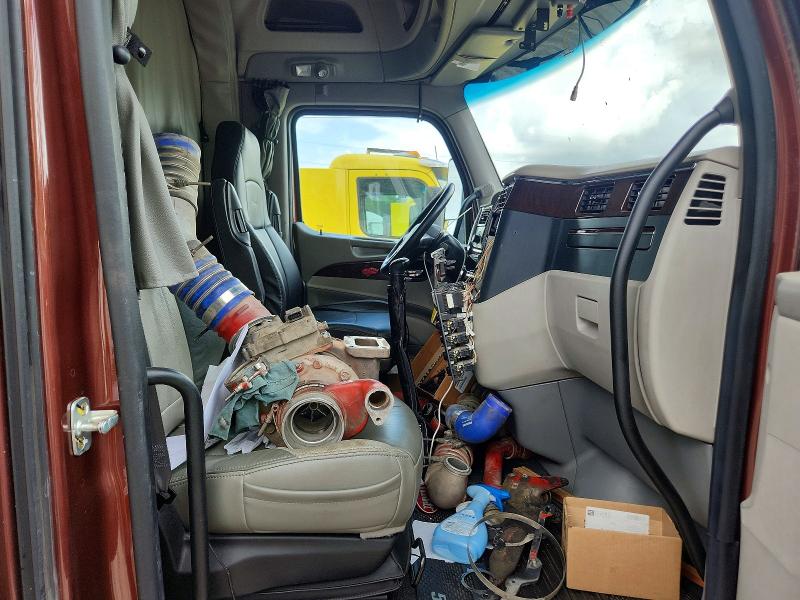2019 Peterbilt 579 VIN 1XPBD49X5KD267018 COPART salvage auction — FRONT END, MO - SALVAGE CERTIFICATE OF TITLE, sold $5,000 on 2026-07-30 (photo 5)