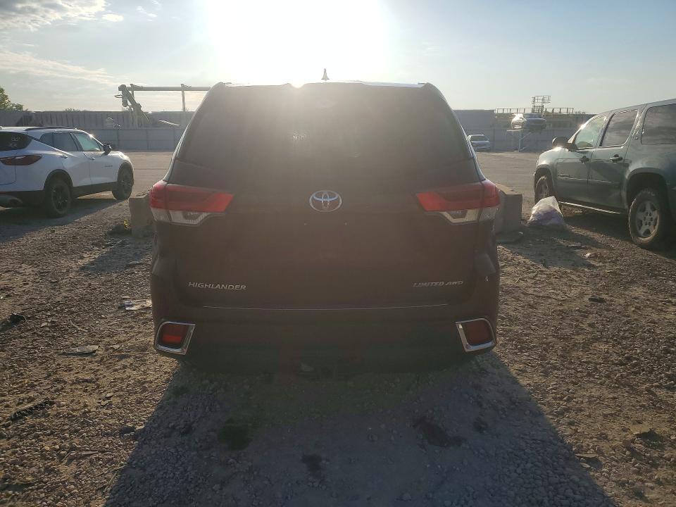 2018 Toyota Highlander VIN 5TDDZRFH3JS496550 COPART salvage auction — MINOR DENT/SCRATCHES, Ks - Cert Of Title-Salvage, sold $750 on 2026-07-21 (photo 6)