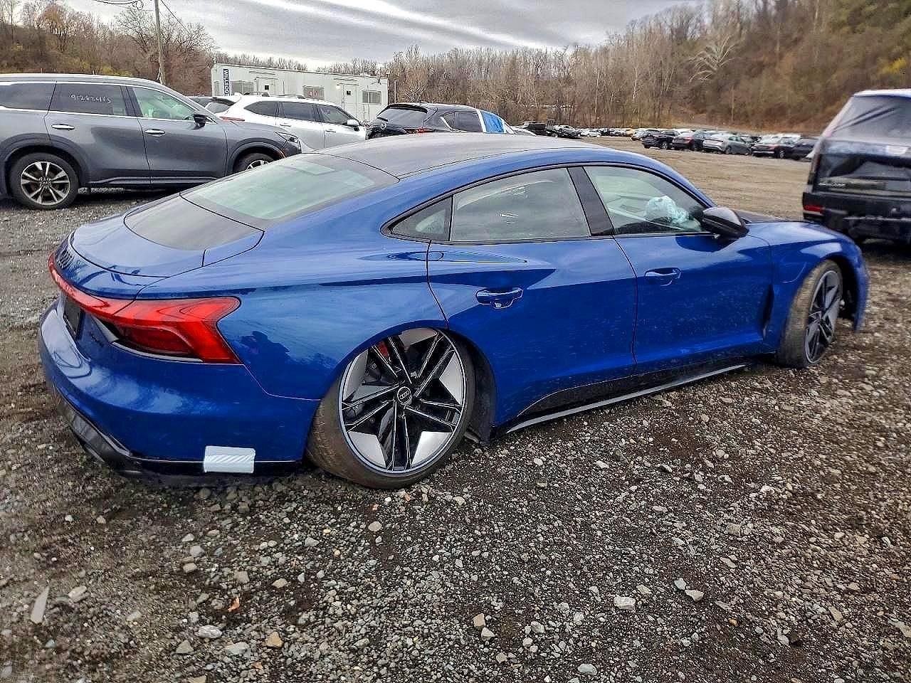 2024 Audi RS e-tron GT VIN WAUBHBFW3R7900076 COPART salvage auction — Front End, NJ - CERT OF TITLE-SALVAGE, sold $29,250 on 2026-07-07 (photo 3)
