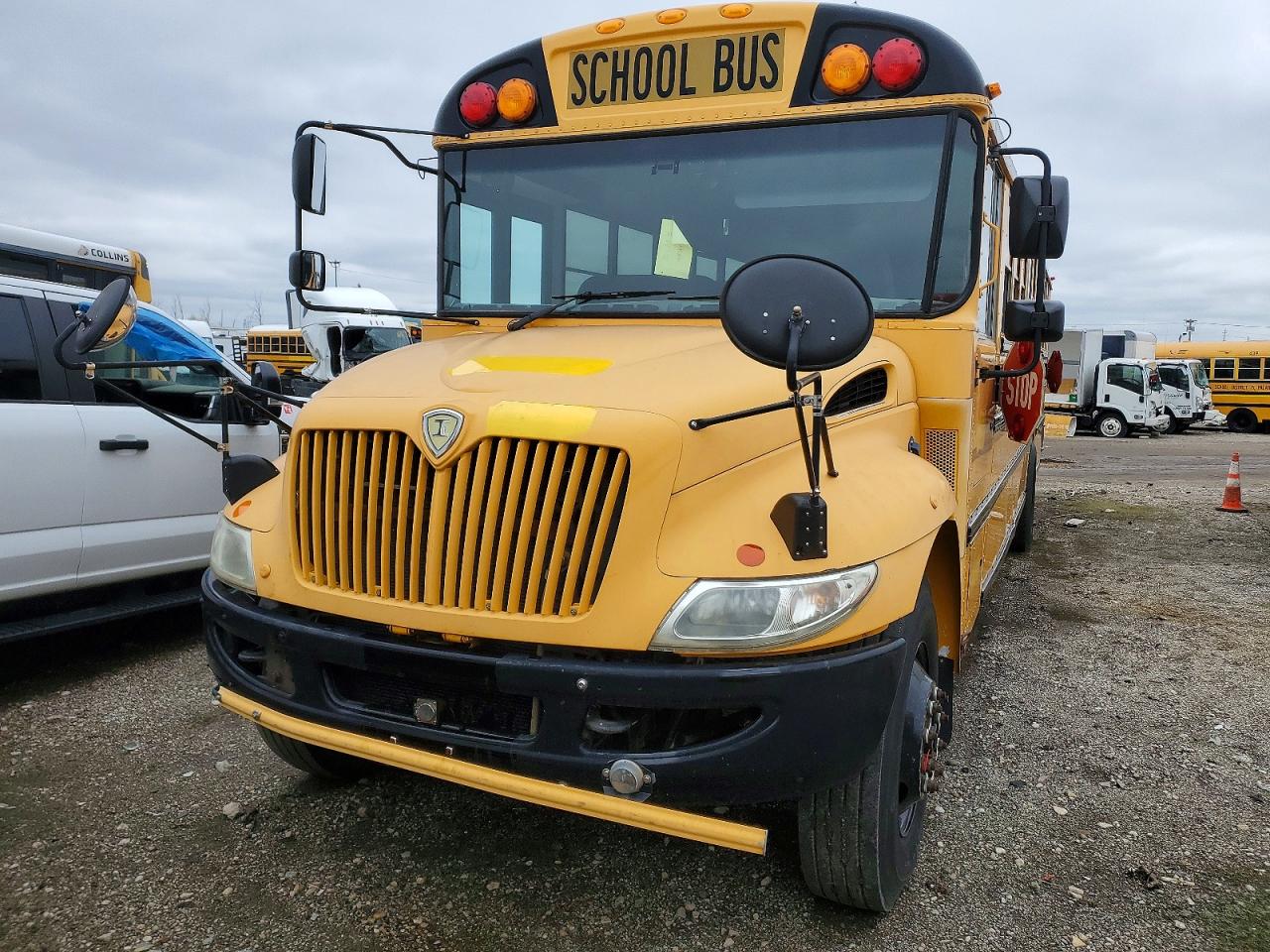 2013 Ic Corporation Ce Series School VIN 4DRBUSKP4DB299954 COPART salvage auction — Normal Wear, IL - CERTIFICATE OF TITLE, sold $1,400 on 2026-07-08 (photo 2)