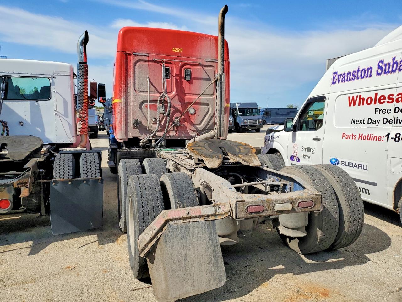 2017 Freightliner Cascadia 113 VIN 1FUJGHDV0HLHL2171 COPART salvage auction — Minor Dent/Scratches, IL - CERTIFICATE OF TITLE, sold $28,500 on 2026-07-10 (photo 3)