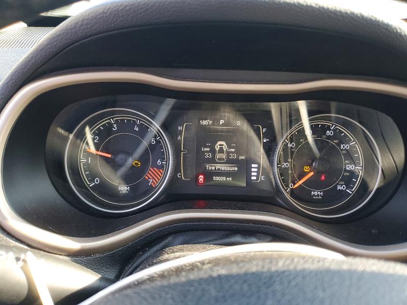 2015 Jeep Cherokee VIN 1C4PJLCB6FW770901 COPART salvage auction — FRONT END, Id - Salvage Certificate Of Title, sold $1,500 on 2026-07-02 (photo 9)
