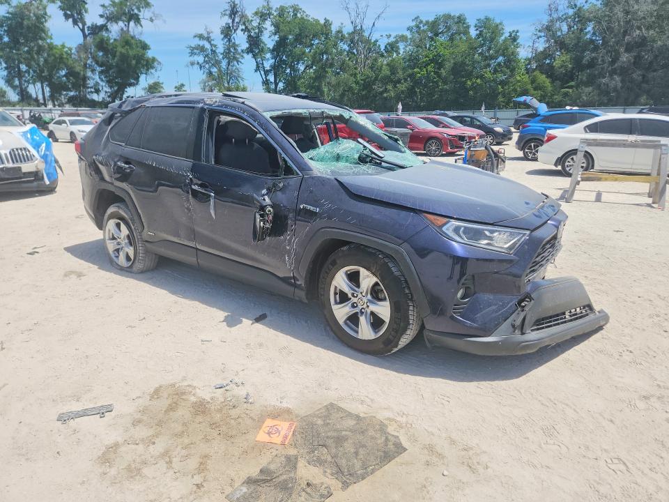 2020 Toyota Rav 4 VIN JTMRWRFV2LD067077 COPART salvage auction — ROLLOVER, Fl - Certificate Of Destruction, sold $3,450 on 2026-07-06 (photo 4)